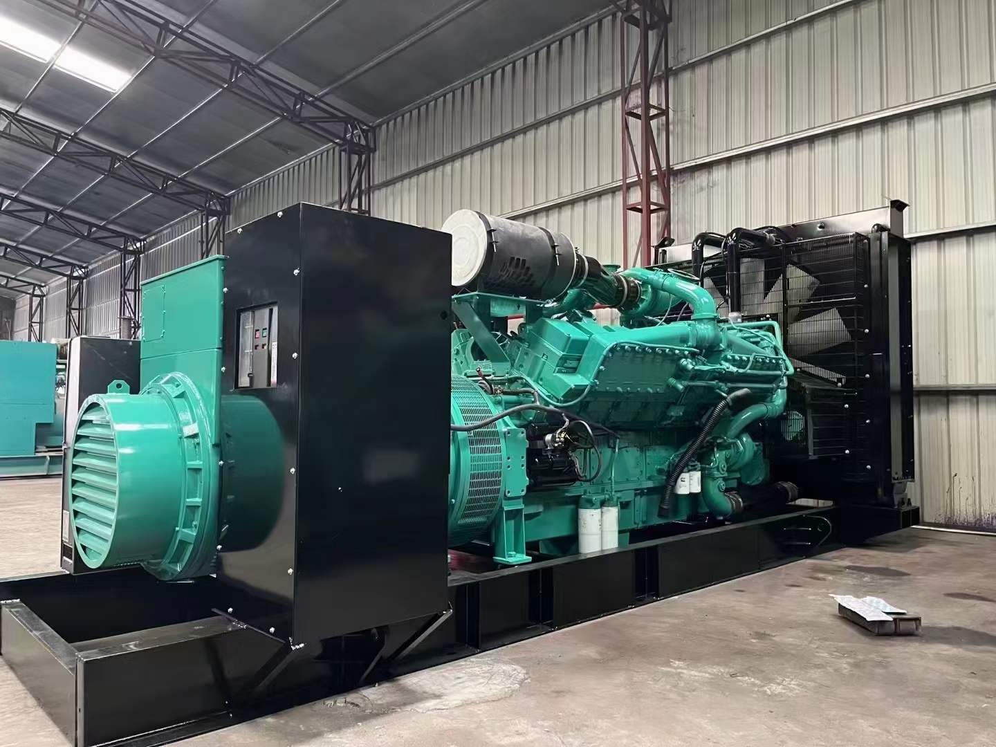 新丰如何降低 800kW 柴油发电机输出电流的波动？