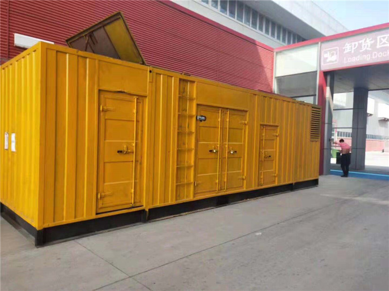 新丰国内外发电机组租赁合同在明确设备维护责任方面有哪些不同做法？