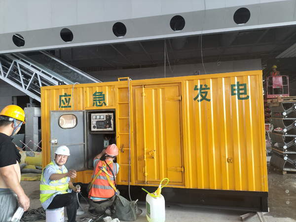 新丰怎样判断空气滤清器是否需要更换？